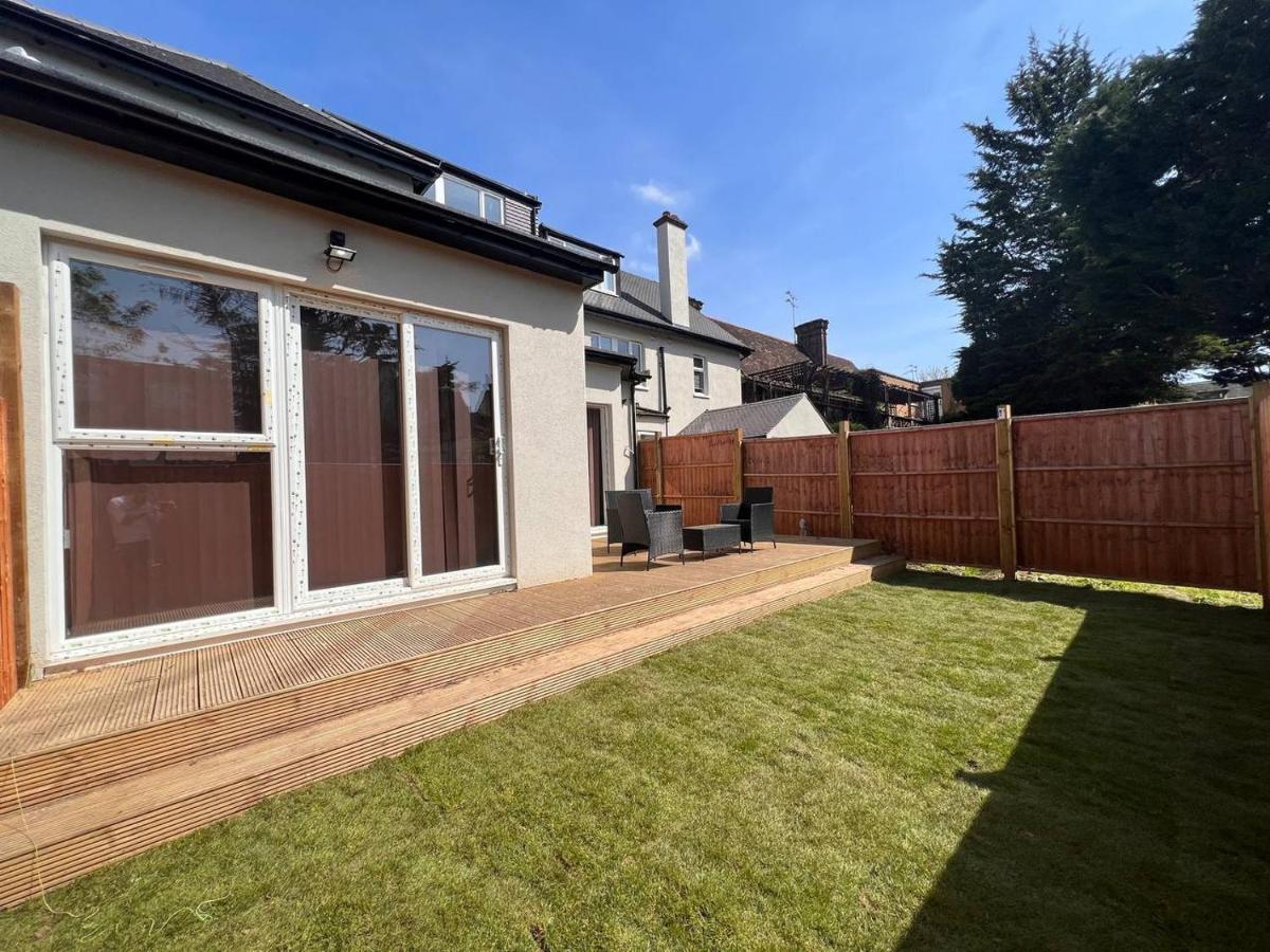 Star London Finchley Road 3-Bed Escape With Gardenアパートメント エクステリア 写真