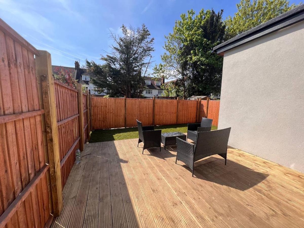 Star London Finchley Road 3-Bed Escape With Gardenアパートメント エクステリア 写真